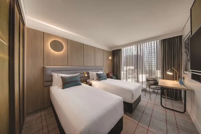 غرفة ديلوكس بسرير كينج أو سريرين منفصلين، Vibe Hotel Sydney Darling Harbour 3/7