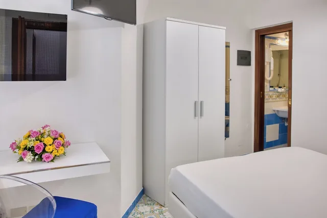 غرفة اقتصادية بسرير كوين، Hotel Amalfi 9/10