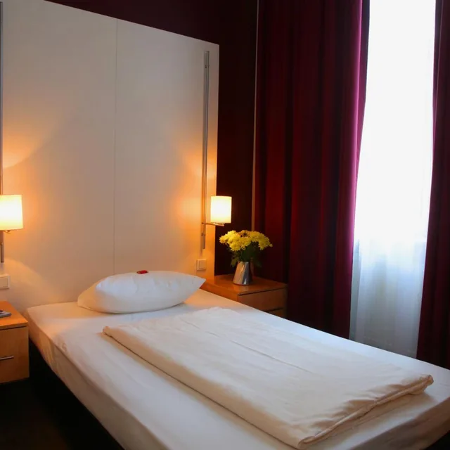غرفة مفردة، Hotel Columbus 1/12