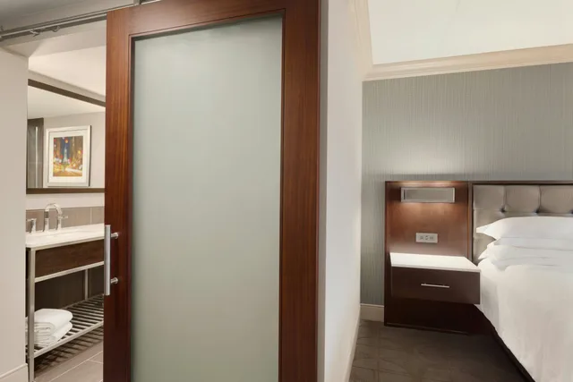 غرفة بسريرين مزدوجين لذوي الإعاقة، Hilton Philadelphia City Avenue 4/4