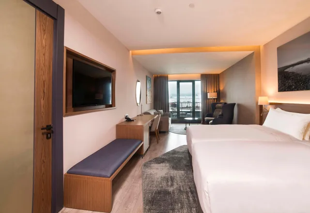 غرفة بريميوم بإطلالة على الجبل بشرفة، Radisson Blu Hotel Mount Erciyes 4/7