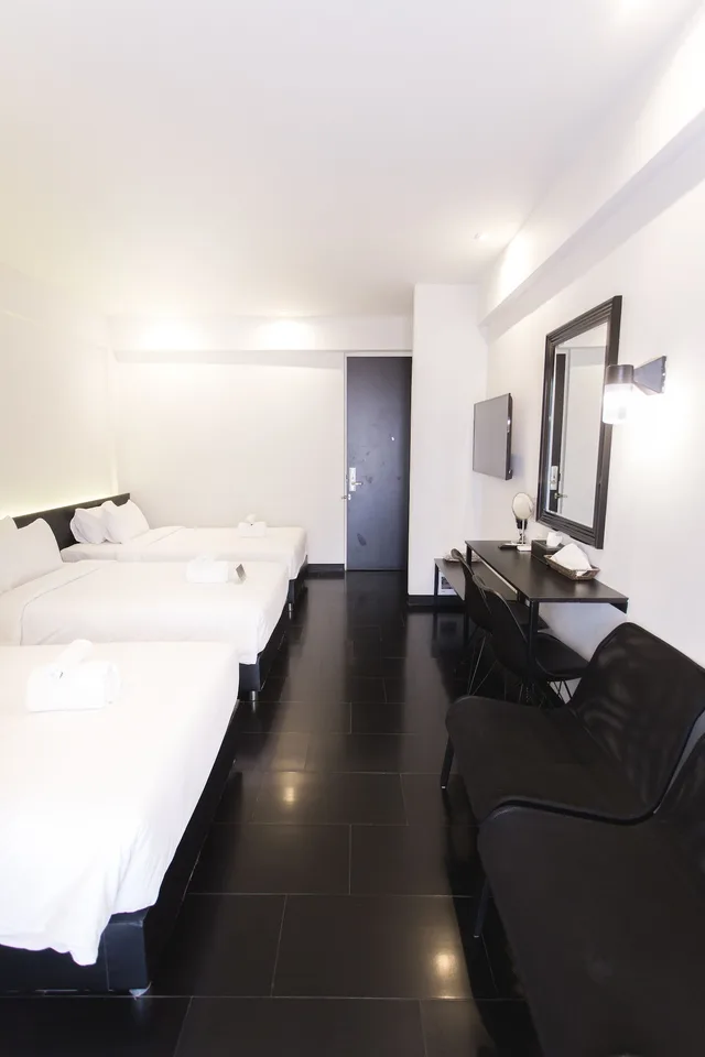 غرفة قياسية ثلاثية بثلاثة أسرّة، Isilver Hotel 2/4