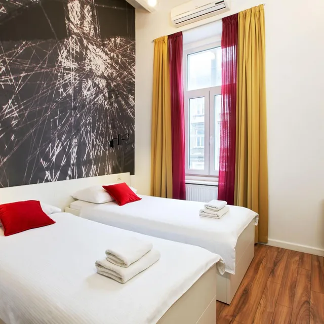 غرفة كومفورت بسريرين منفصلين، Art Hotel Like 4/7