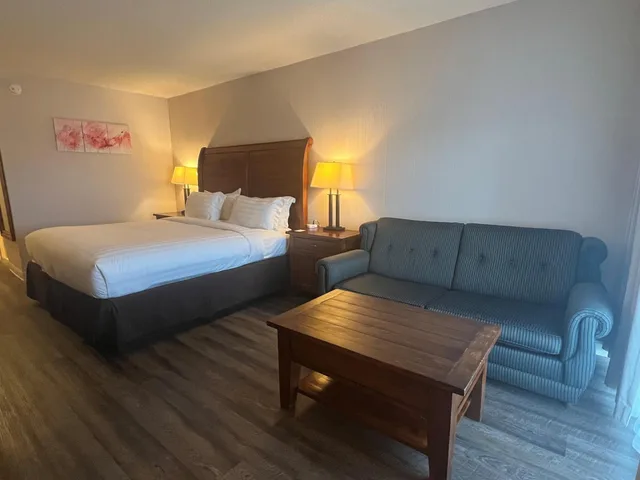 Room, King Bed, Lake Front، Hidden Valley Resort, Ascend Hotel Collection 3/8