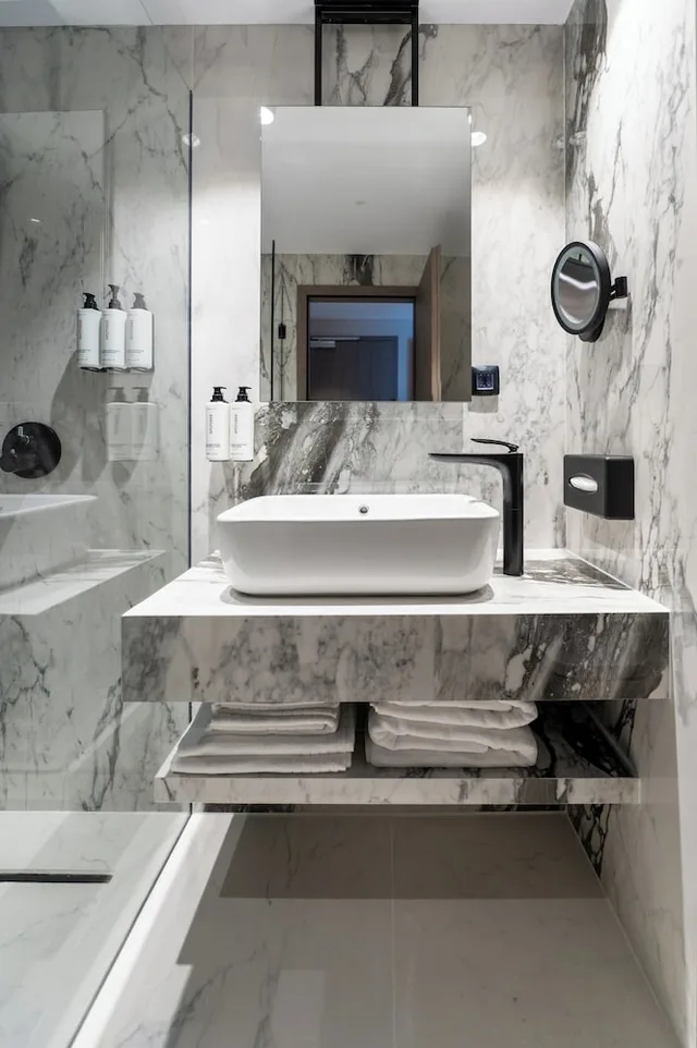 Standard, Twin Beds, Lateral Side Lake View, Lateral Lake View, Balcony، Crowne Plaza Constanta Mamaia Beach 4/5