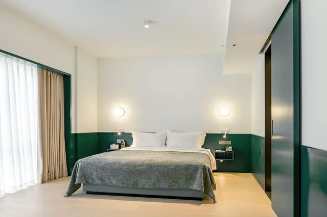 New Deluxe, King Bed، Leeden Hotel Guangzhou 1/1