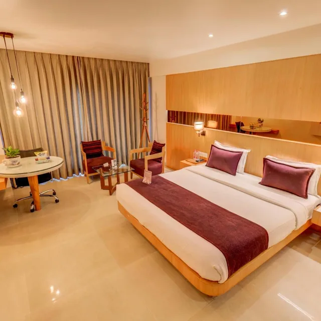 غرفة ديلوكس، The Ssk Solitaire Hotel & Banquets 4/10