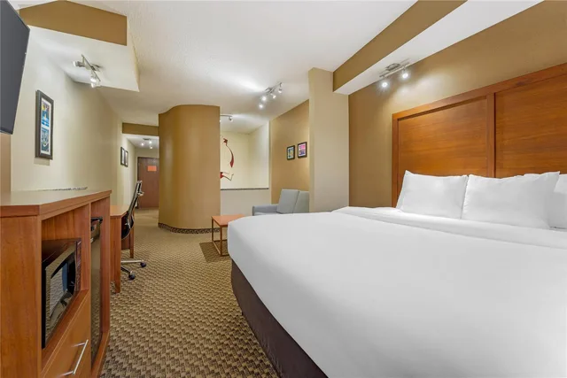 جناح بسرير كينج، Comfort Suites Monroeville - Pittsburgh East 1/7