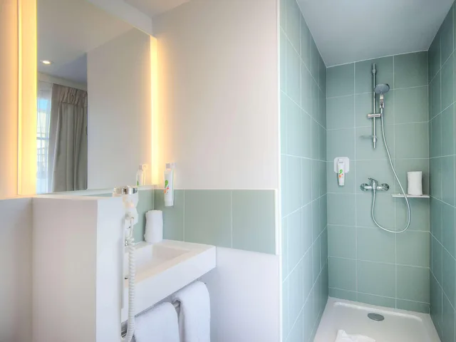 غرفة بسرير مزدوج بشرفة، Ibis Styles Nice Centre Gare 5/7