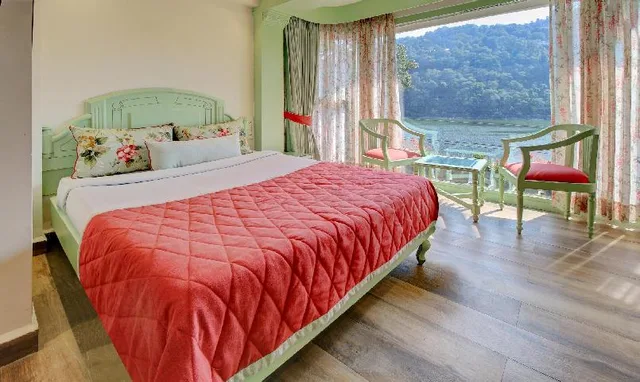 Room, Lake View, Treebo Lakeside Inn 1/1