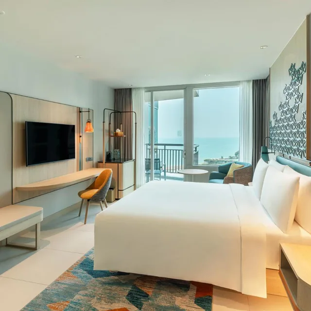 Standard, King Bed, Ocean View, Bay Tower، Holiday Inn Pattaya Hotel 4/7