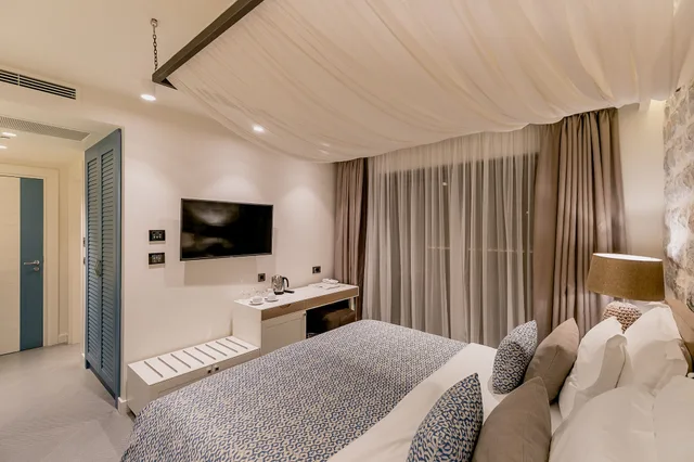 غرفة بسرير كوين بإطلالة على البحر بشرفة، Casa Del Mare Mediterraneo 2/5