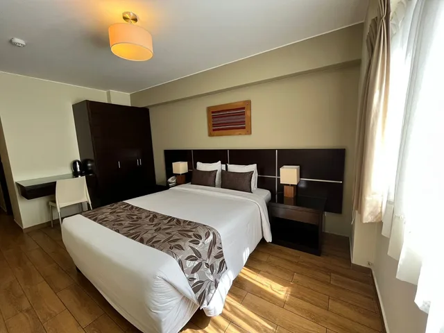 Standard, Queen Bed, EL TAMBO 2 3/10