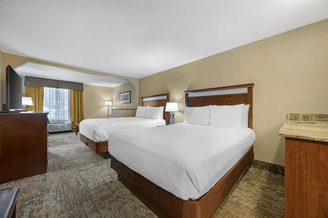 جناح، Best Western Plus Prairie Inn 1/4