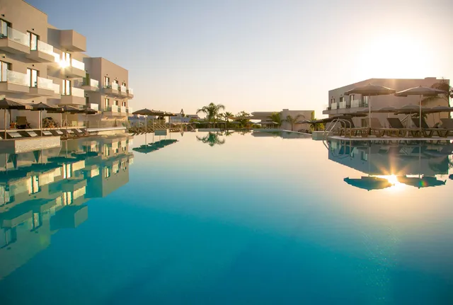 1 Bedroom, Swim Up, Suite، Atlantica Aqua Blue Hotel 1/1