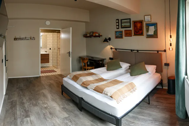 غرفة كلاسيكية بسرير مزدوج بحمام خاص، Kex Hostel Reykjavík 1/6