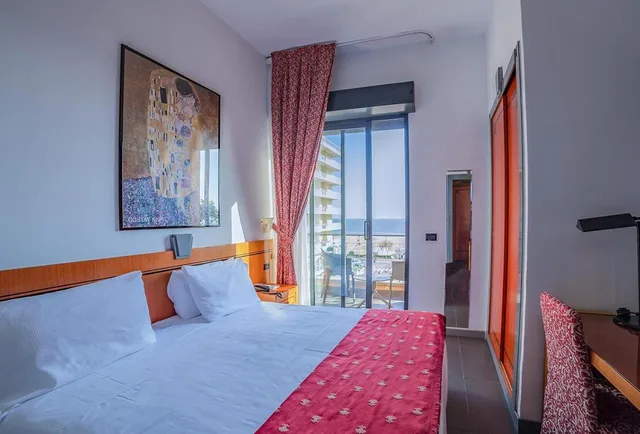 غرفة ديلوكس ثلاثية بإطلالة على البحر، Best Western Hotel Nettunia 2/10