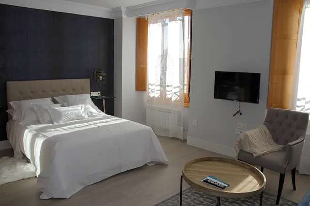 جناح بسرير مزدوج، Principia Suites 1/3