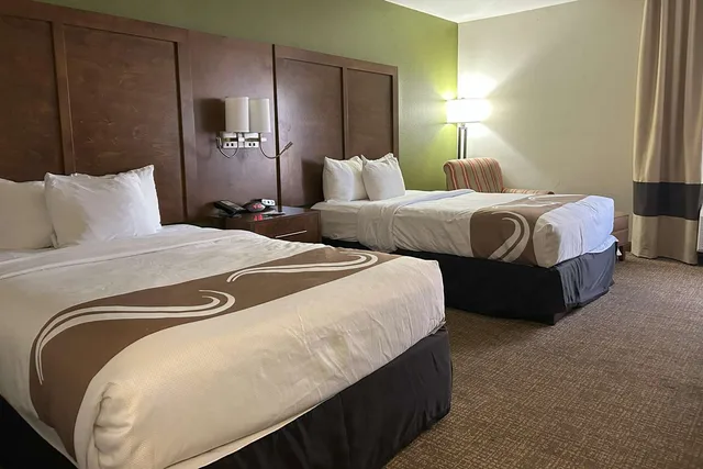 غرفة بسريرين مزدوجين، Quality Inn & Suites Tarboro - Kingsboro 1/9