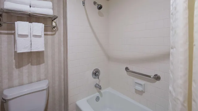 غرفة بسرير مزدوج لذوي الإعاقة، Best Western Pasadena Inn 5/5