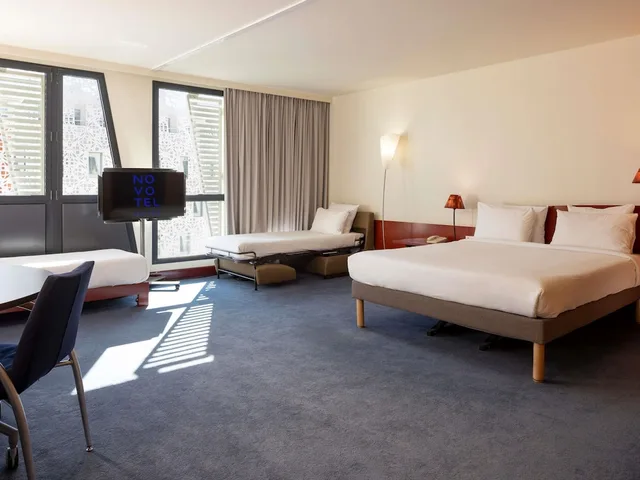 جناح عائلي بسرير مزدوج وسريرين منفصلين، Novotel Suites Marseille Centre Euromed 4/7