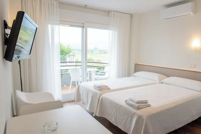 Superior, Studio, Twin Beds, Beach View, Suaces Apartamentos Turirticos 2/10