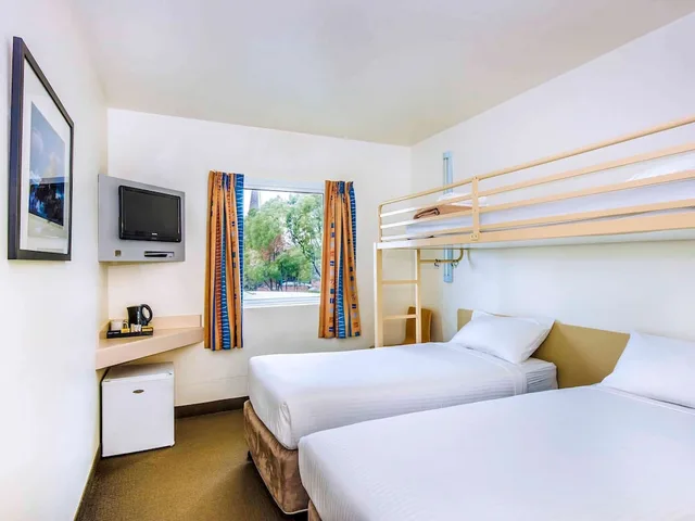 غرفة بسرير بطابقين وسرير كوين، Ibis Budget Coffs Harbour 11/20