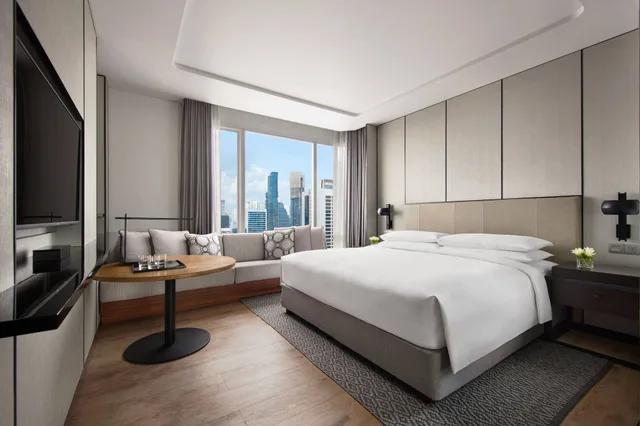 3 Bedrooms, Residential, Suite, 3 Double Beds، Marriott Bangkok Hotel the Surawongse 1/5
