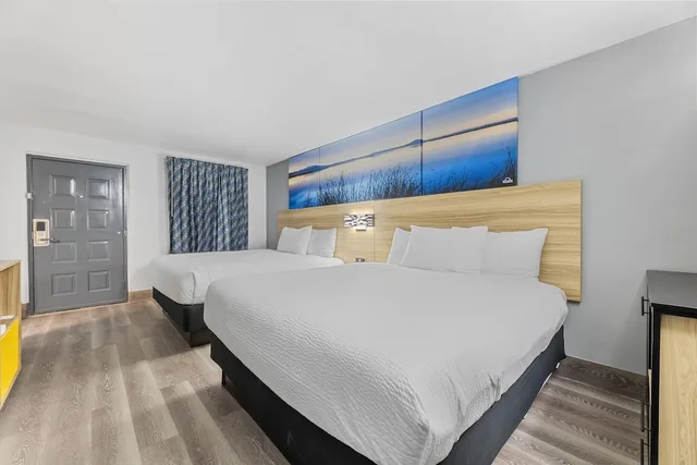 جناح ديلوكس بسريرين كينج، Days Inn & Suites by Wyndham Texas City 1/3