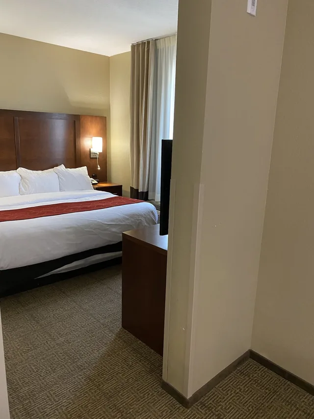 Suite, 1 King and 2 Queen Beds, Sofa, Comfort Suites West Omaha, NE 5/10