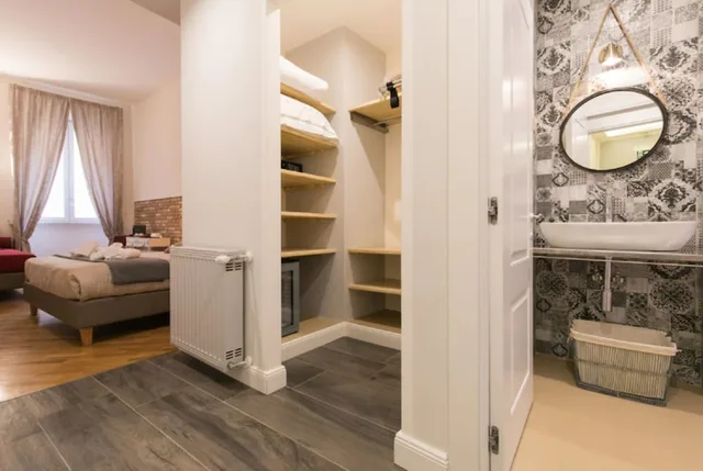 Deluxe, Quadruple, Queen and Twin Beds, Separate Building، Spagna Ave 2/2
