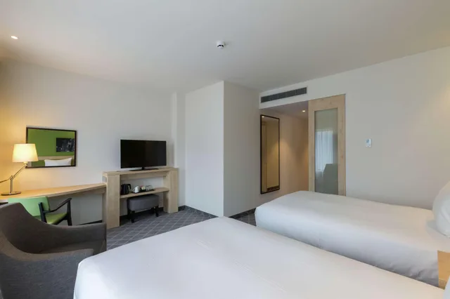 غرفة قياسية بسريرين منفصلين، Hampton by Hilton Antwerp Central Station 2/3