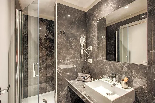غرفة كلاسيكية بسرير مزدوج بإطلالة على البحر، Capovaticano Resort Thalasso Spa 3/3