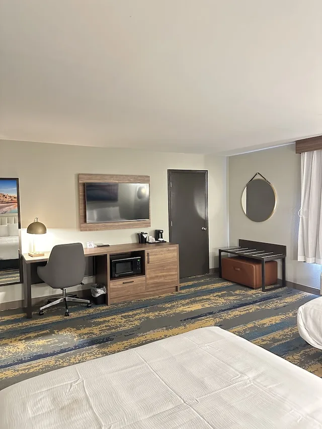 غرفة بسريرين كوين لذوي الإعاقة، La Quinta Inn by Wyndham Columbia NE / Fort Jackson, SC 5/7