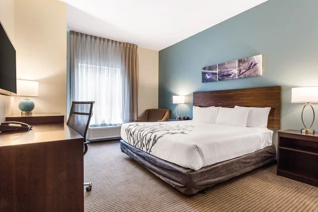 غرفة بسرير كينج لذوي الإعاقة، Sleep Inn & Suites Monroe - Woodbury 1/5