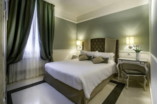 غرفة كلاسيكية بسرير مزدوج، RELAIS VILLA VALFIORE 1/2