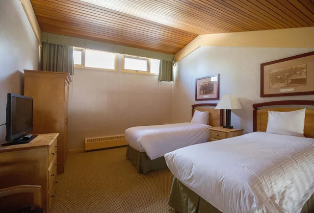 غرفة سوبيريور عائلية، Fairmont Hot Springs Resort 4/10