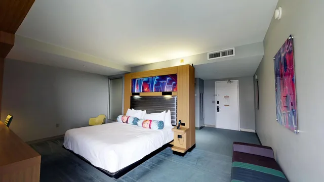 جناح لذوي الإعاقة، Aloft Miami Brickell 3/4
