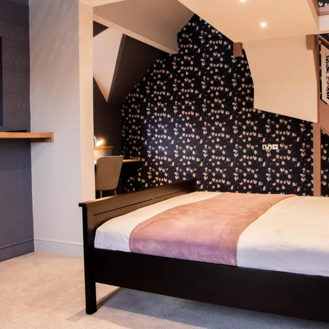 غرفة سوبيريور بسرير مزدوج، The Jacobean Hotel 6/8