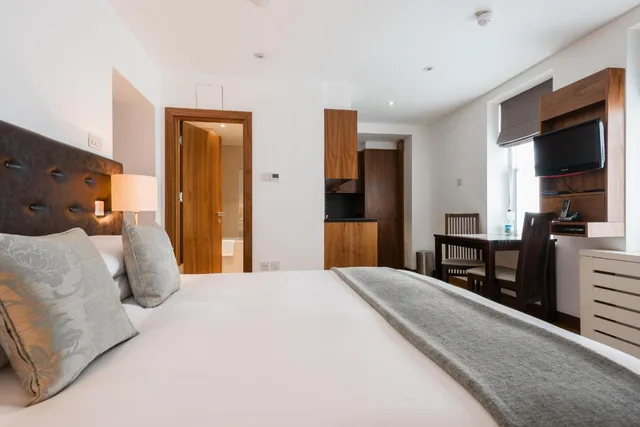 Studio, Presidential Apartments - Kensington 6/10