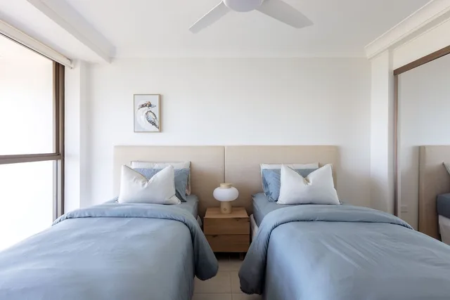 شقة سيغنتشر بسريرين كوين بإطلالة على البحر بغرفتي نوم، De Ville Apartments 1/4
