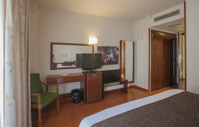 غرفة بسريرين منفصلين، Hotel Florida Formerly Best Western Hotel Florida 3/5