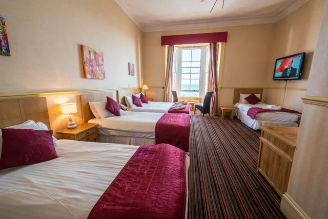 غرفة سوبيريور عائلية، Hotel Prince Regent 1/2