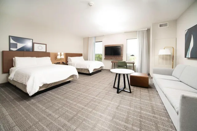 جناح استوديو متصل بسريرين كوين لذوي الإعاقة، Staybridge Suites - Cincinnati East - Milford, an IHG Hotel 1/3