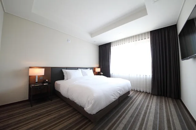 جناح بحوض استحمام، Avon Hotel Gunsan 1/1