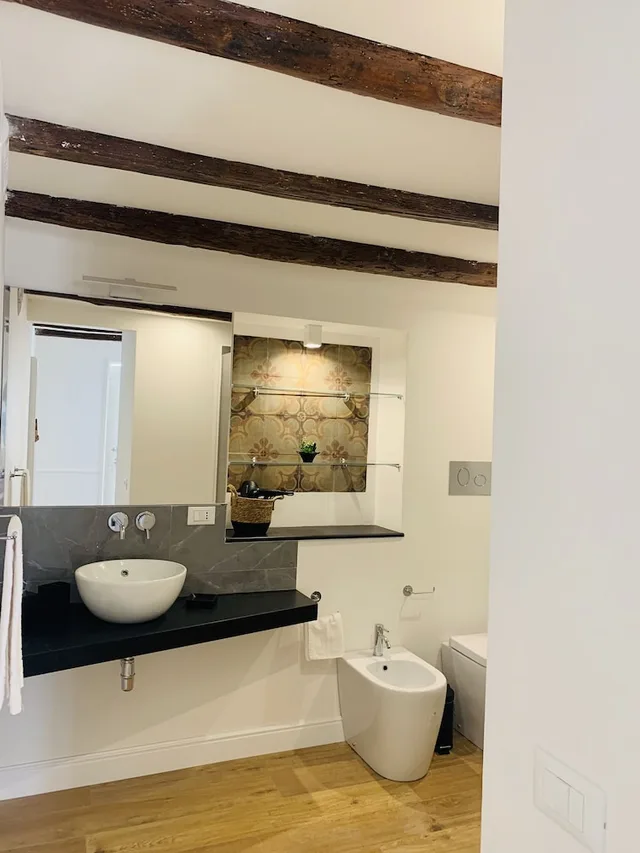 1 Bedroom, Mezzanine, Exclusive, Apartment, King Bed, Sofa, Kitchen، Palazzo Del Poeta 1/4