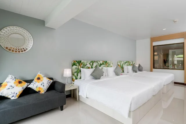 غرفة عائلية بسرير كينج بإطلالة على الحديقة، Briza Beach Resort 2/2
