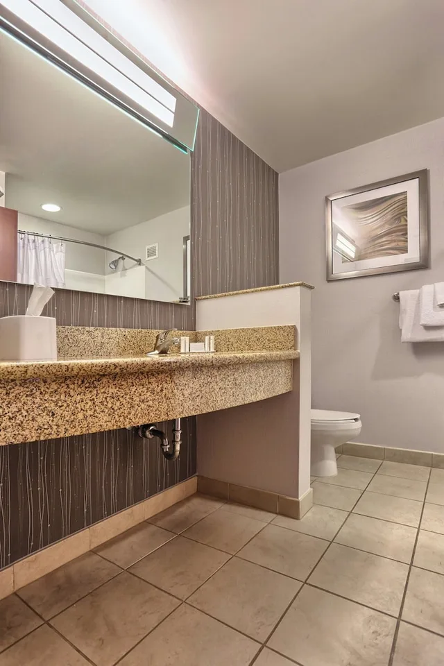 غرفة بسريرين كوين لذوي الإعاقة، Courtyard By Marriott Harrisburg West Mechanicsburg 4/4