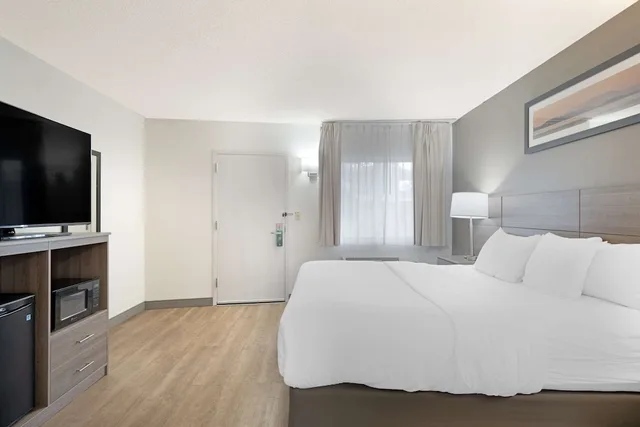 غرفة قياسية بسرير كينج، Quality Inn Idaho Falls 3/10