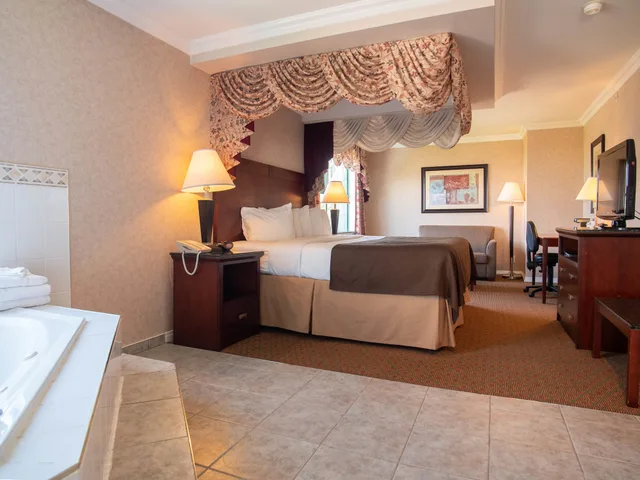 غرفة فاخرة بسرير كينج، Prestige Aberdeen Lodge Kamloops 1/6